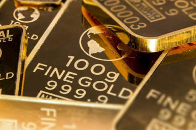 Золото показало максимальный рост стоимости за 10 лет