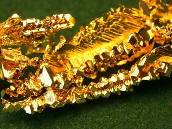 НБУ понизил курс золота до 346,82 гривен за 10 унций